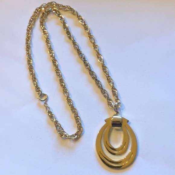 Vintage Jewelry Vintage Signed Lisner Gold Tone Pendant Chain
